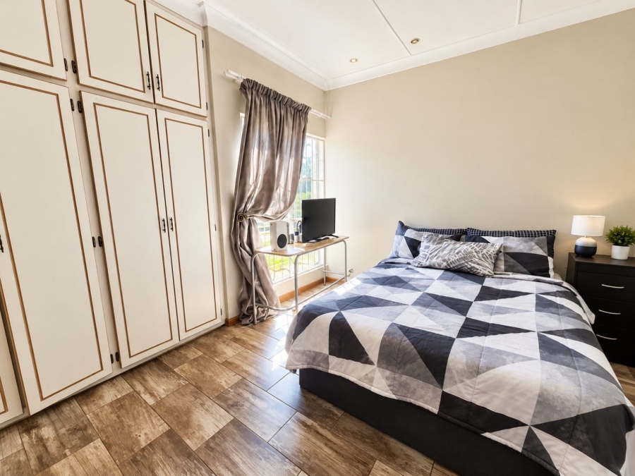 5 Bedroom Property for Sale in Wilgehof Free State